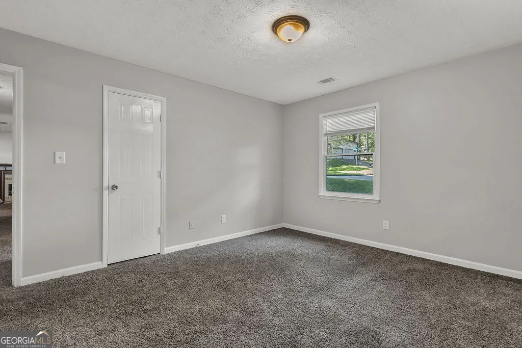 3189 Glen Hollow Drive