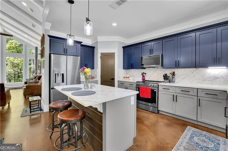 6635 Lawson Circle