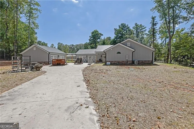 6635 Lawson Circle