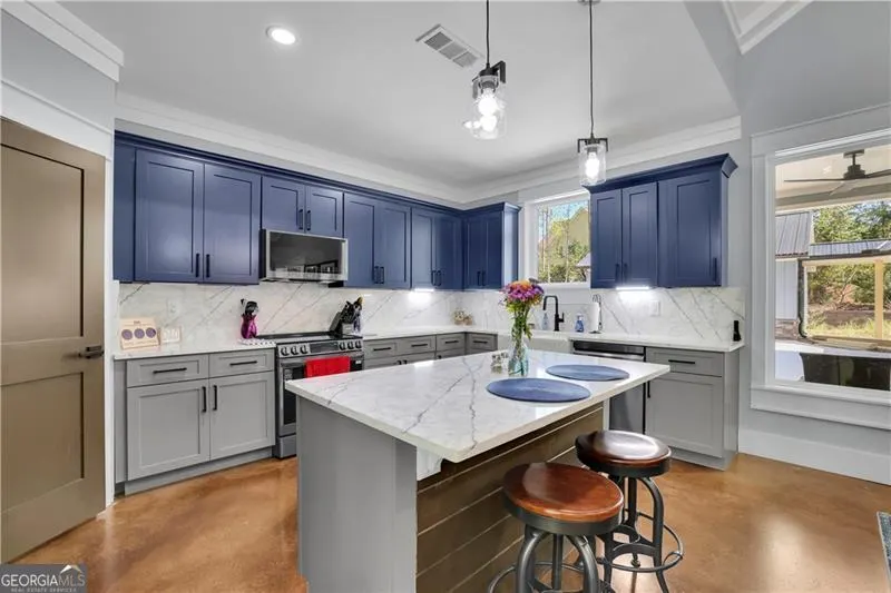 6635 Lawson Circle