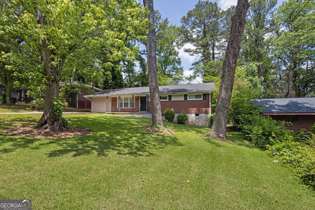 1911 Rosewood Road