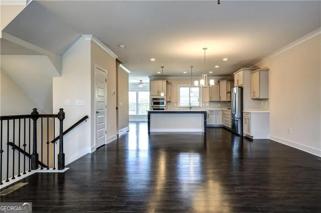827 Stone Ridge Lane