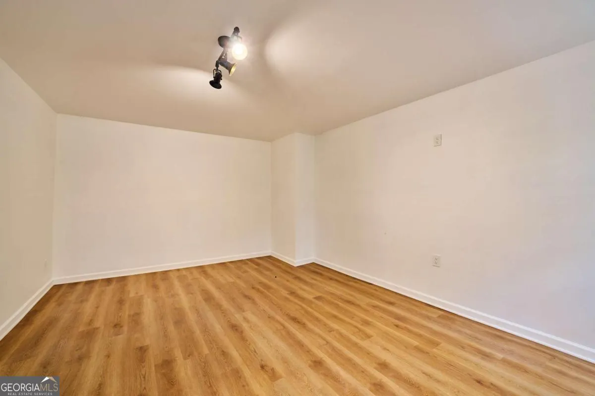535 Emerald Parkway