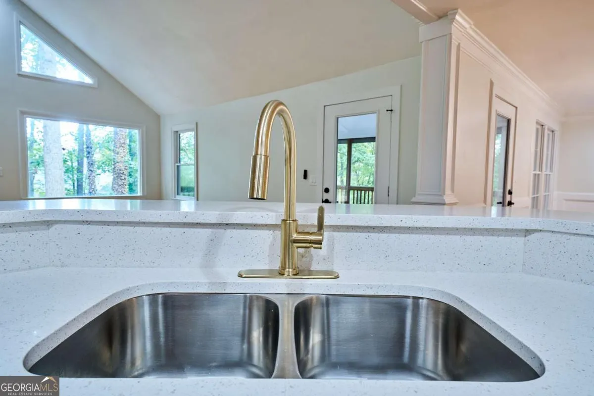535 Emerald Parkway