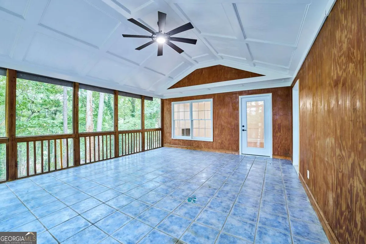 535 Emerald Parkway
