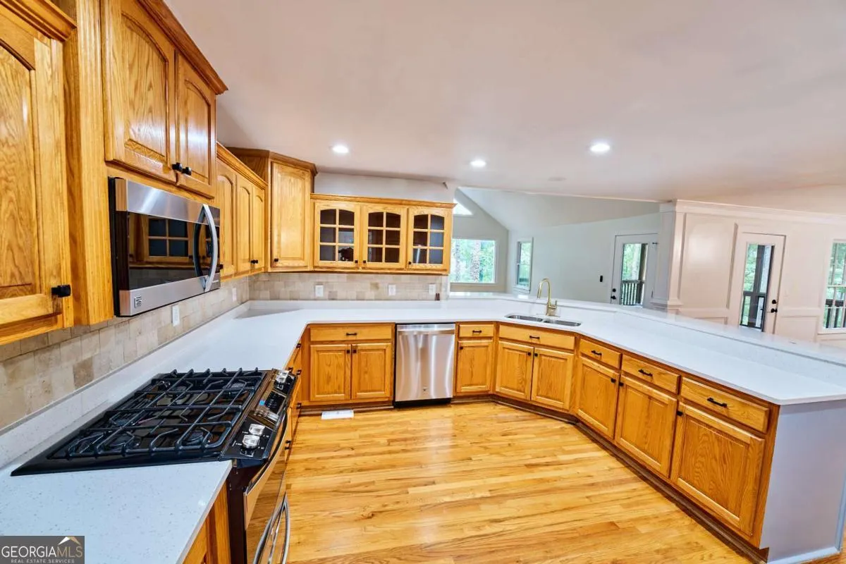 535 Emerald Parkway