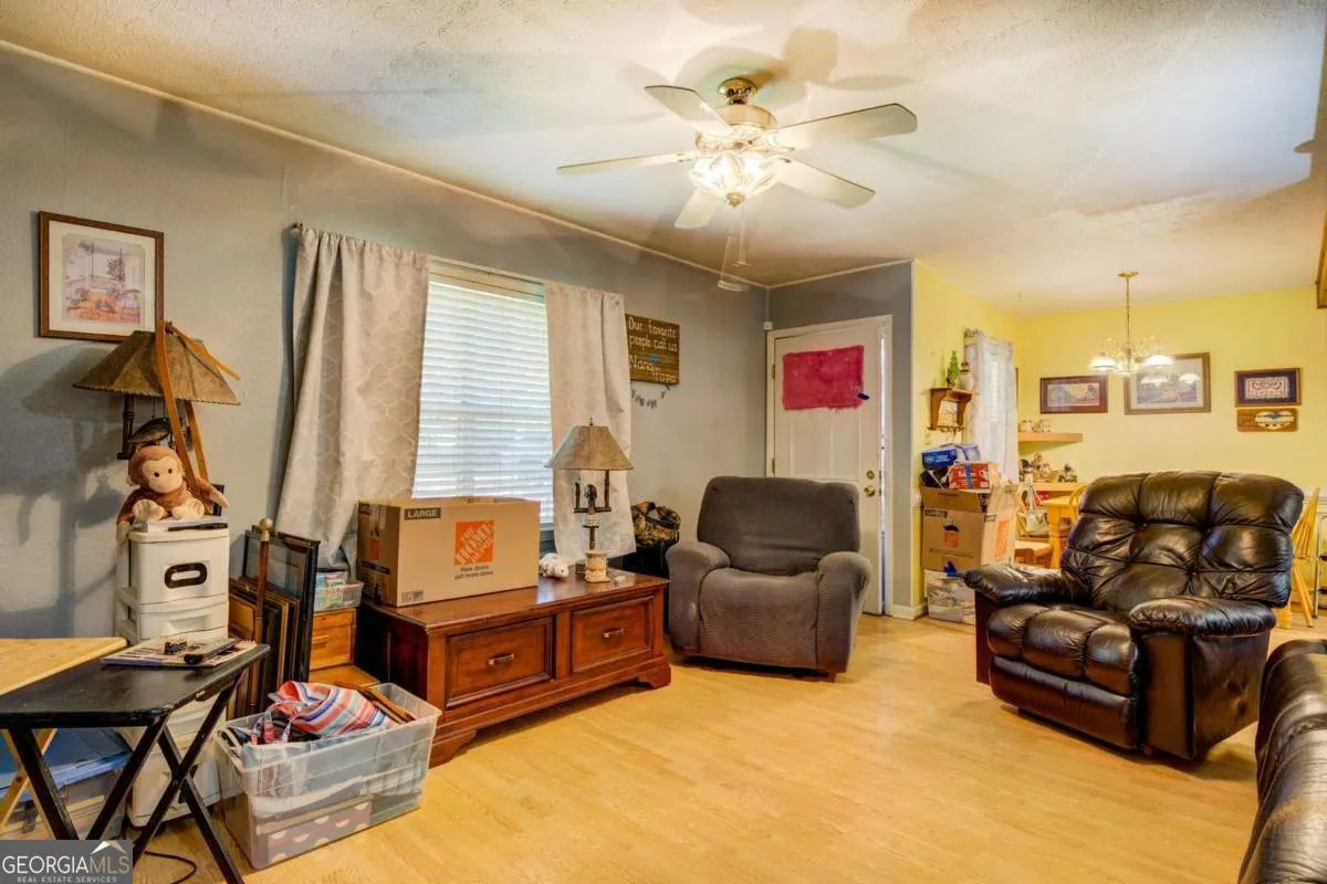 1136 Jack Neely Road