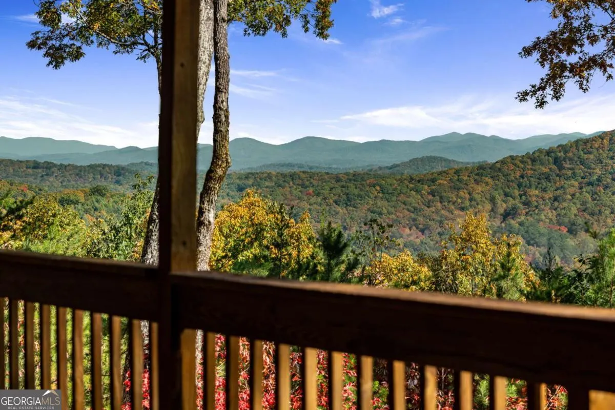 1655 Mangums Trail