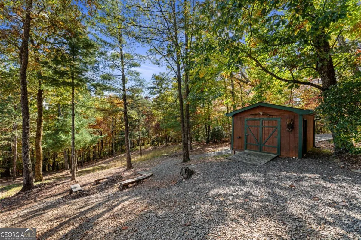 1655 Mangums Trail