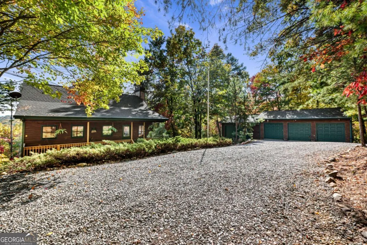 1655 Mangums Trail