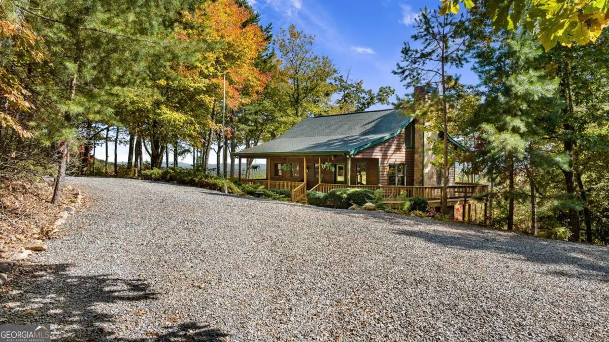 1655 Mangums Trail