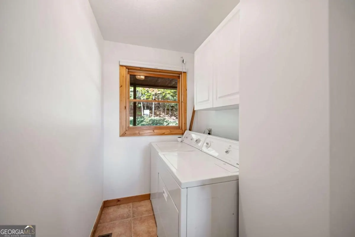 1655 Mangums Trail