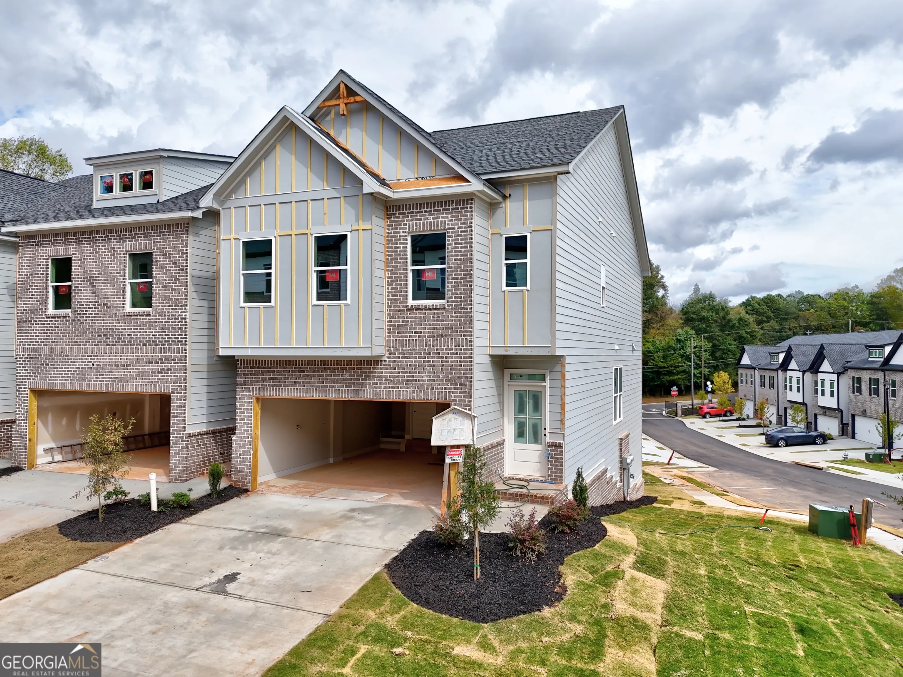 27 21 Rock Park Way, #27