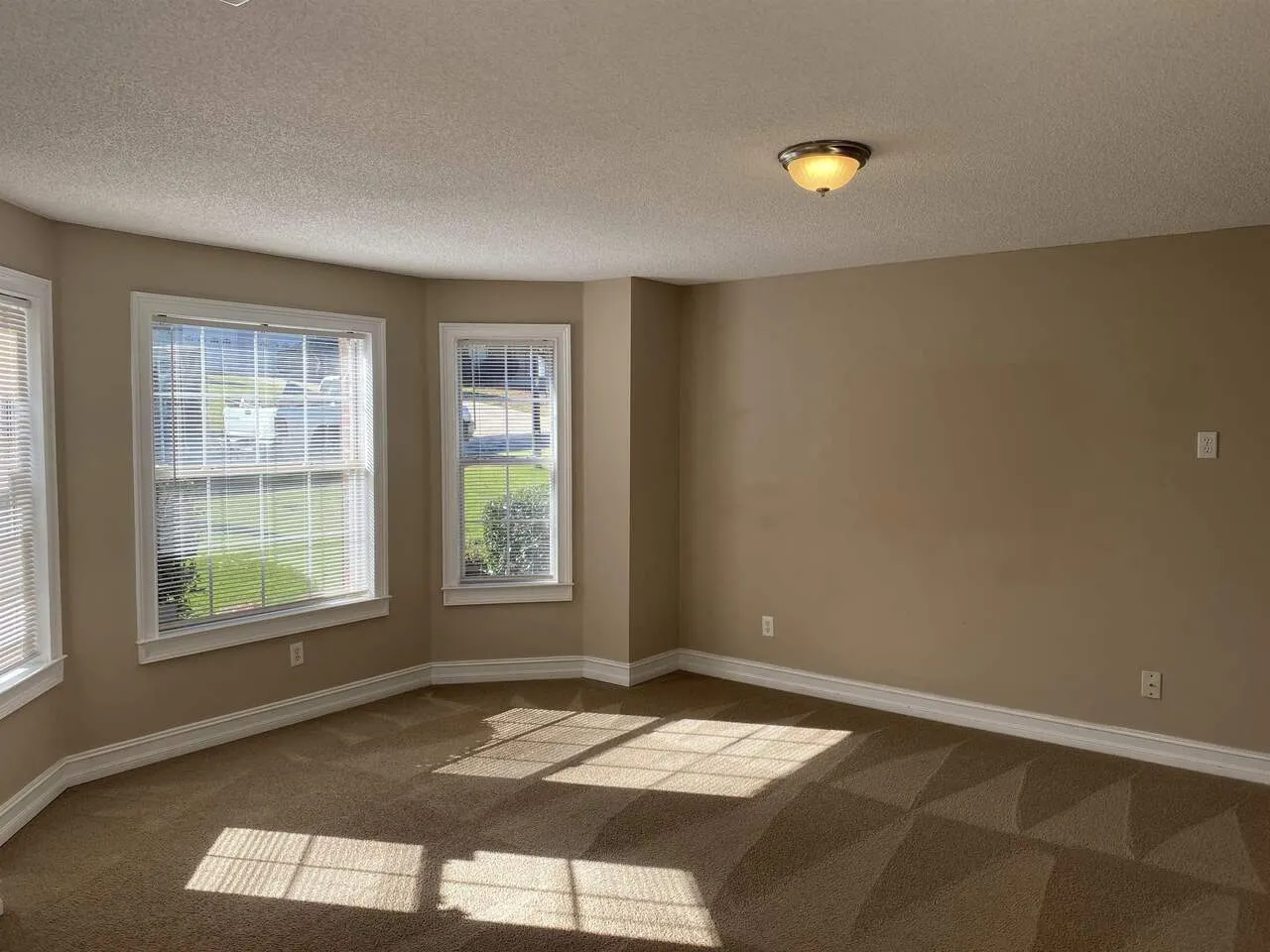 92 Gleneagles Way