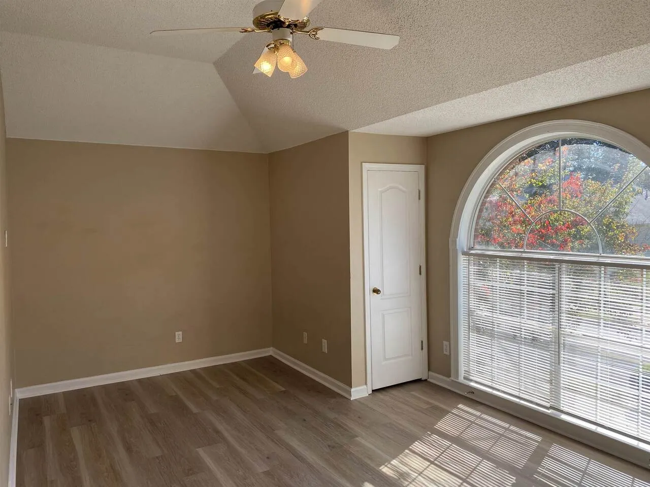 92 Gleneagles Way