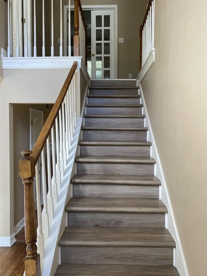 92 Gleneagles Way
