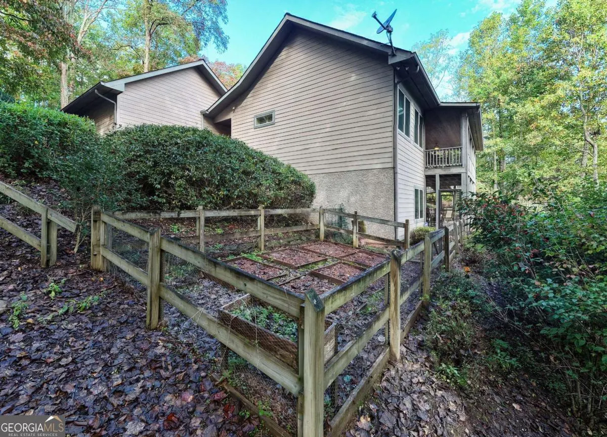 197 Eagles View Road