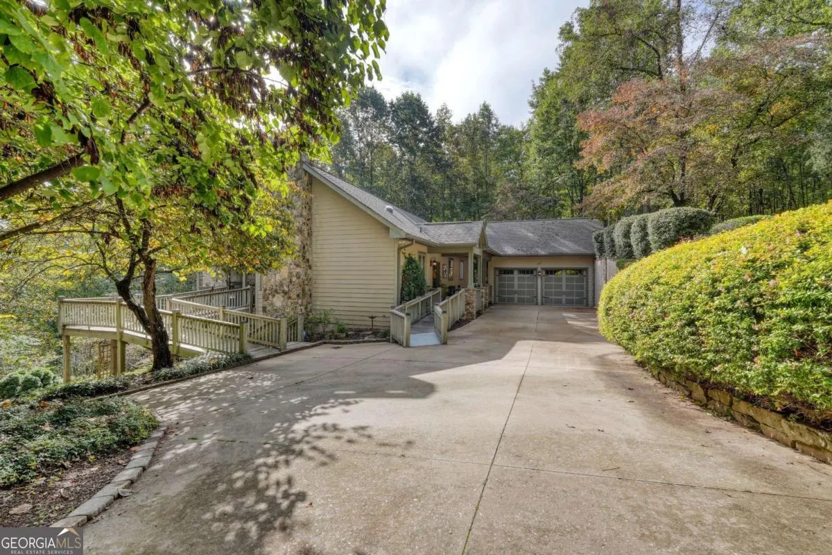 197 Eagles View Road