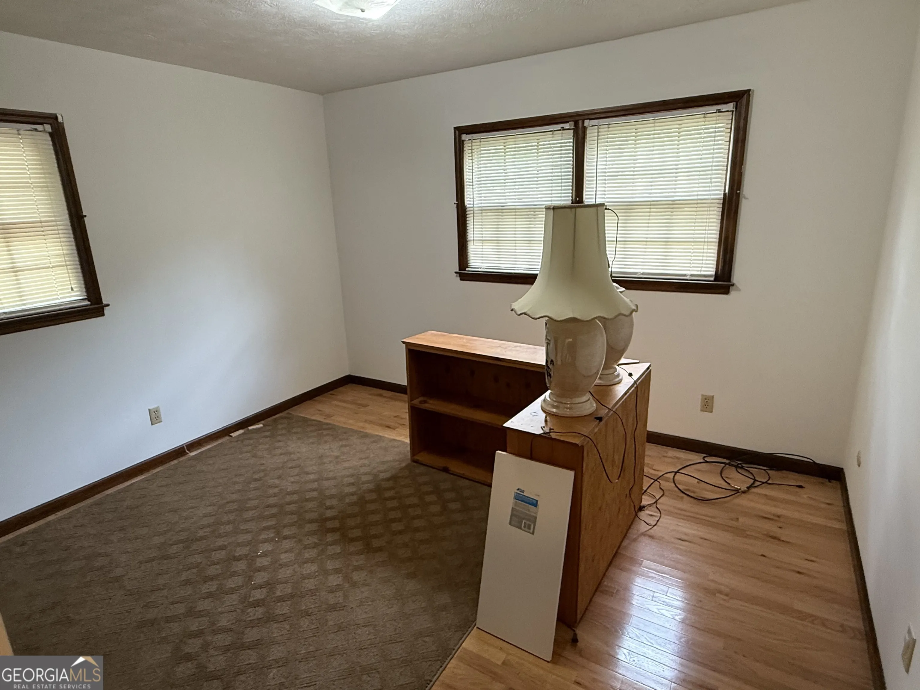 345 E Richard Way