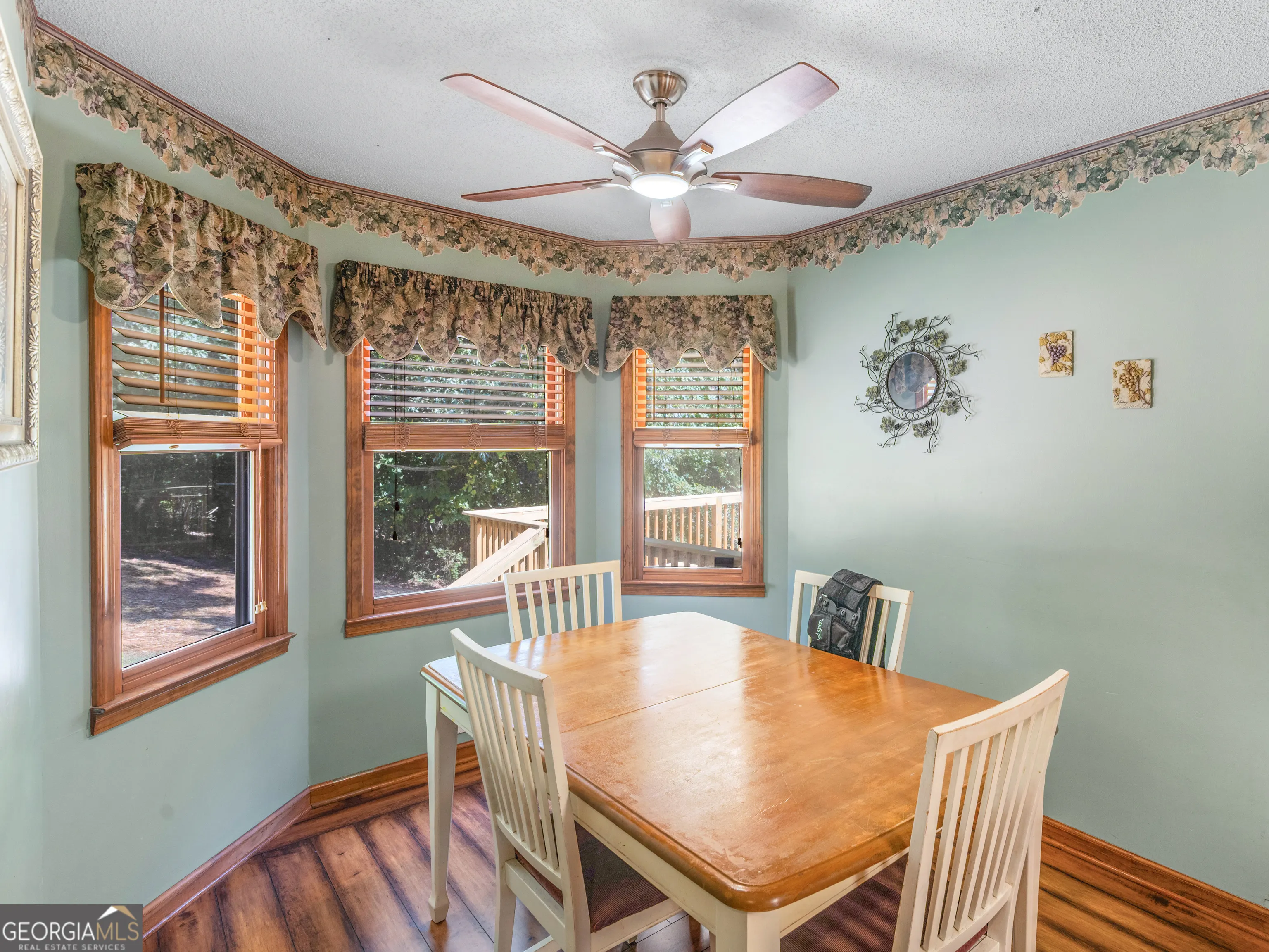 5 Ridgewood Circle