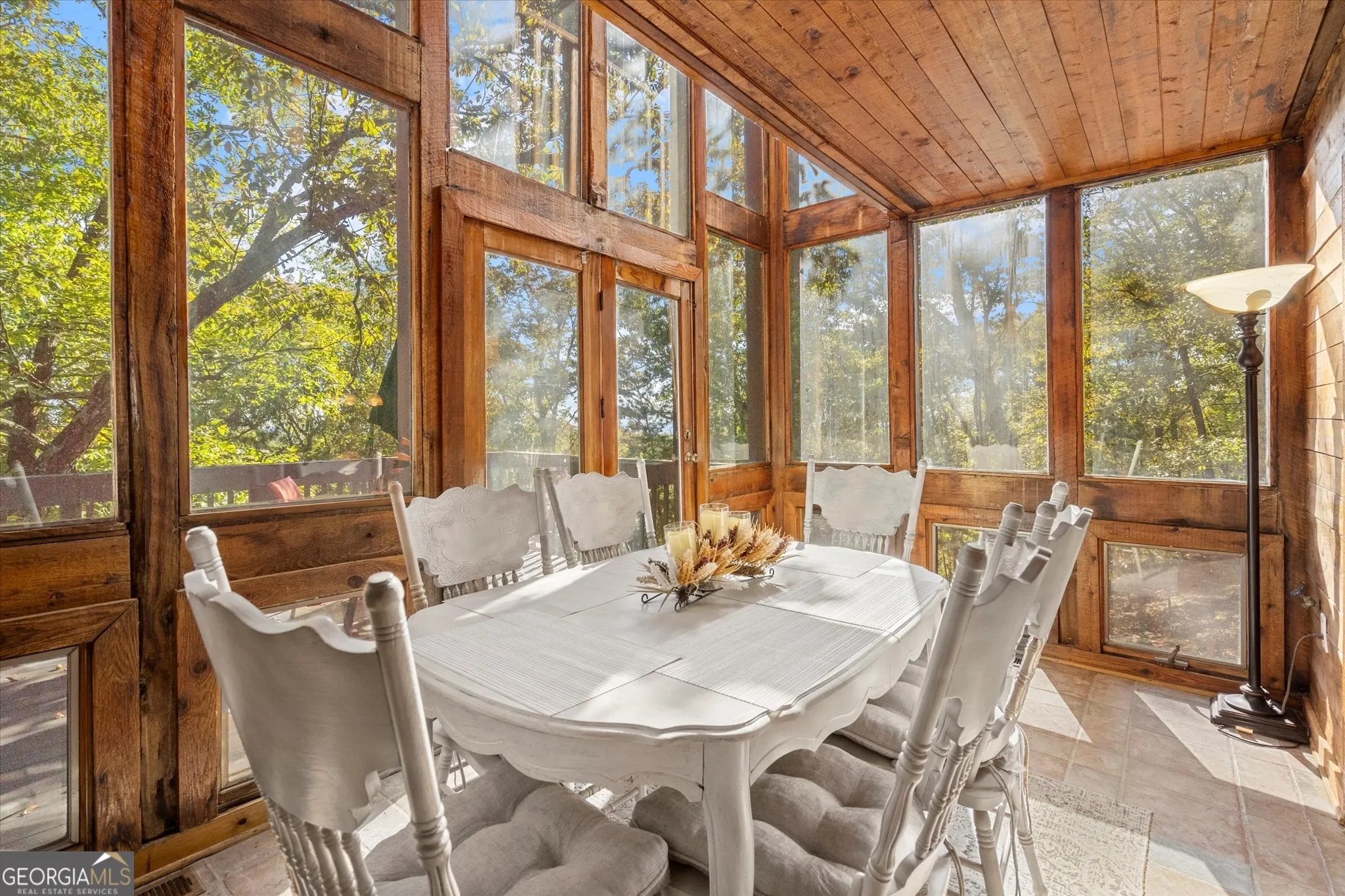 894 Lake Arrowhead Drive