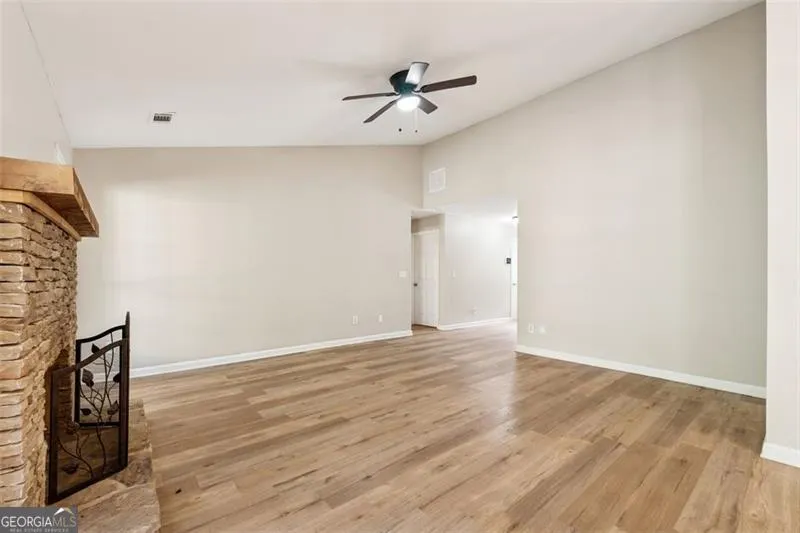 1425 Wheatfield Drive