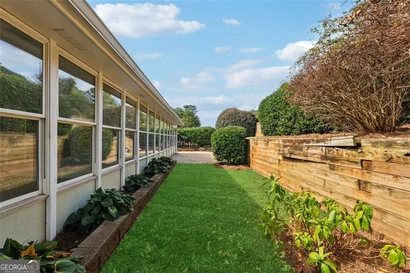 1425 Wheatfield Drive