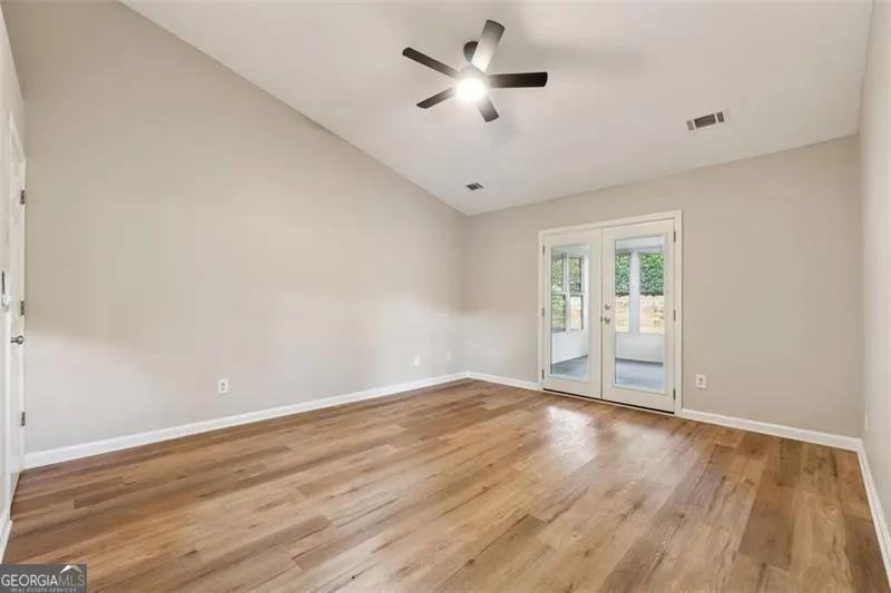 1425 Wheatfield Drive