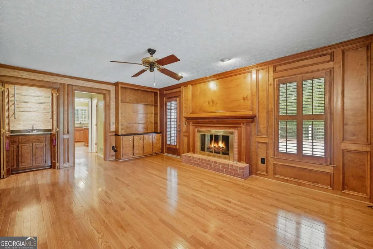 1502 Wood Thrush Way