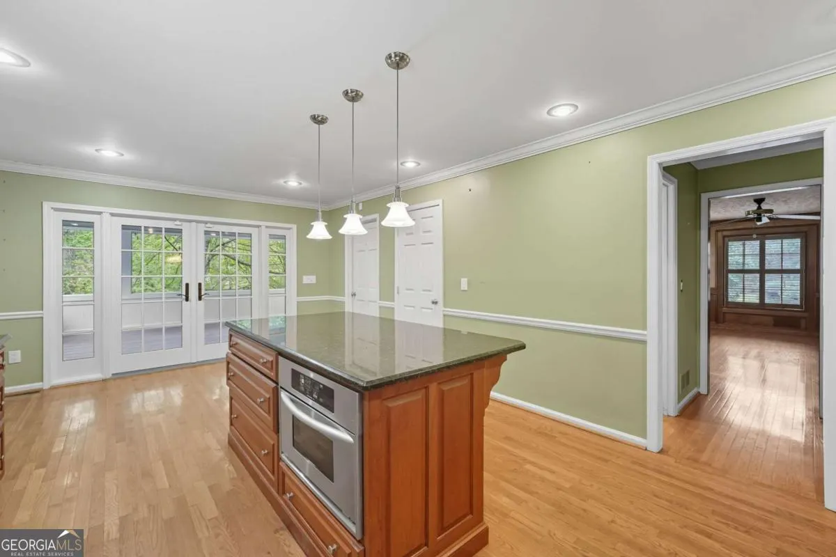 1502 Wood Thrush Way