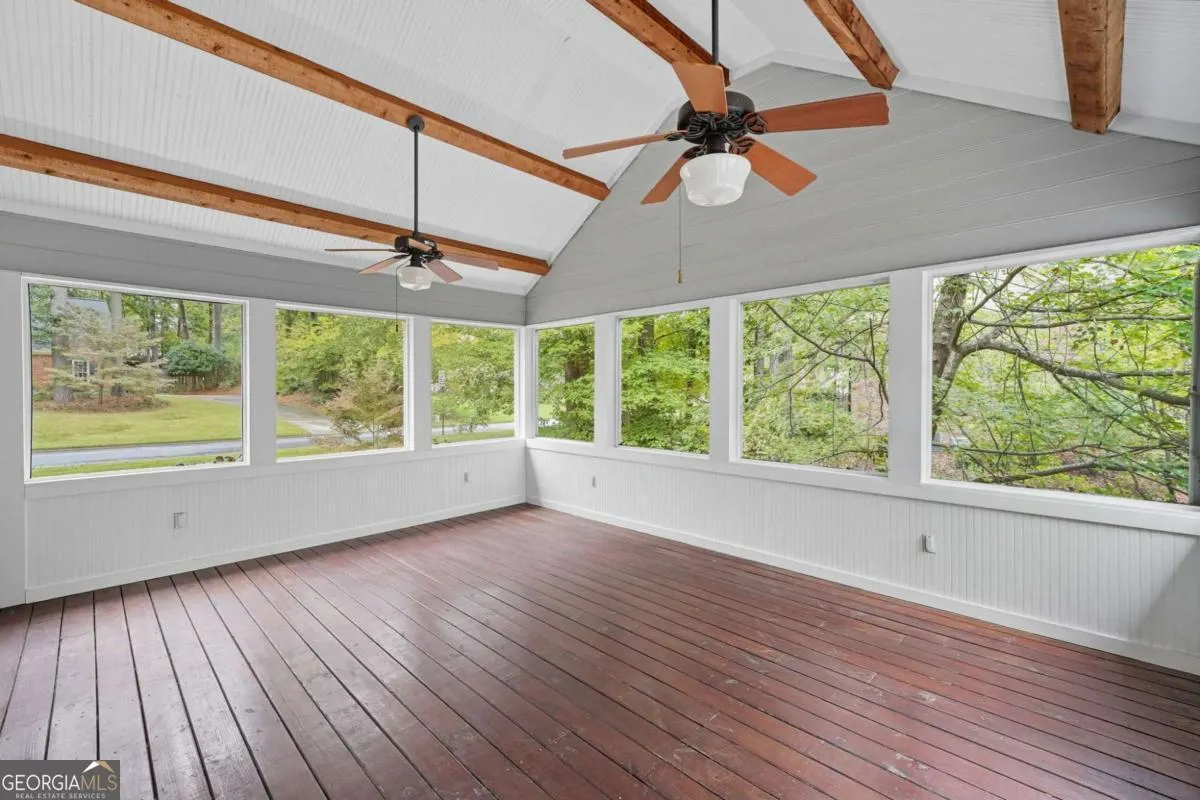 1502 Wood Thrush Way