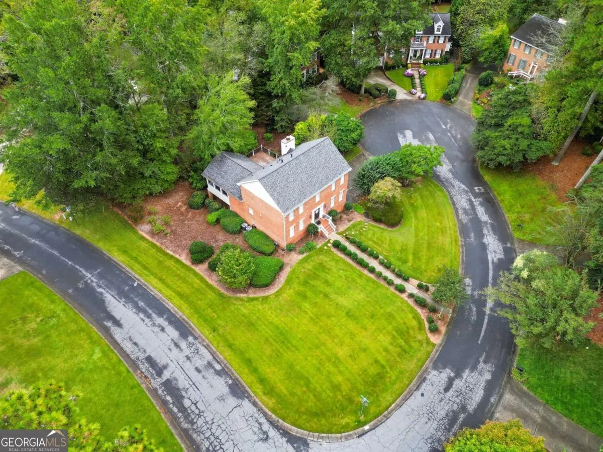 1502 Wood Thrush Way