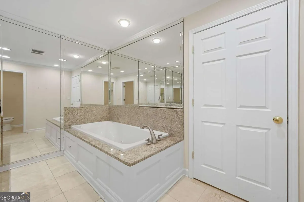 1502 Wood Thrush Way