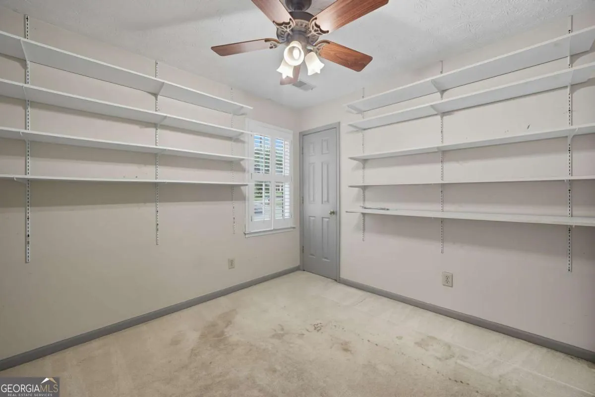 1502 Wood Thrush Way