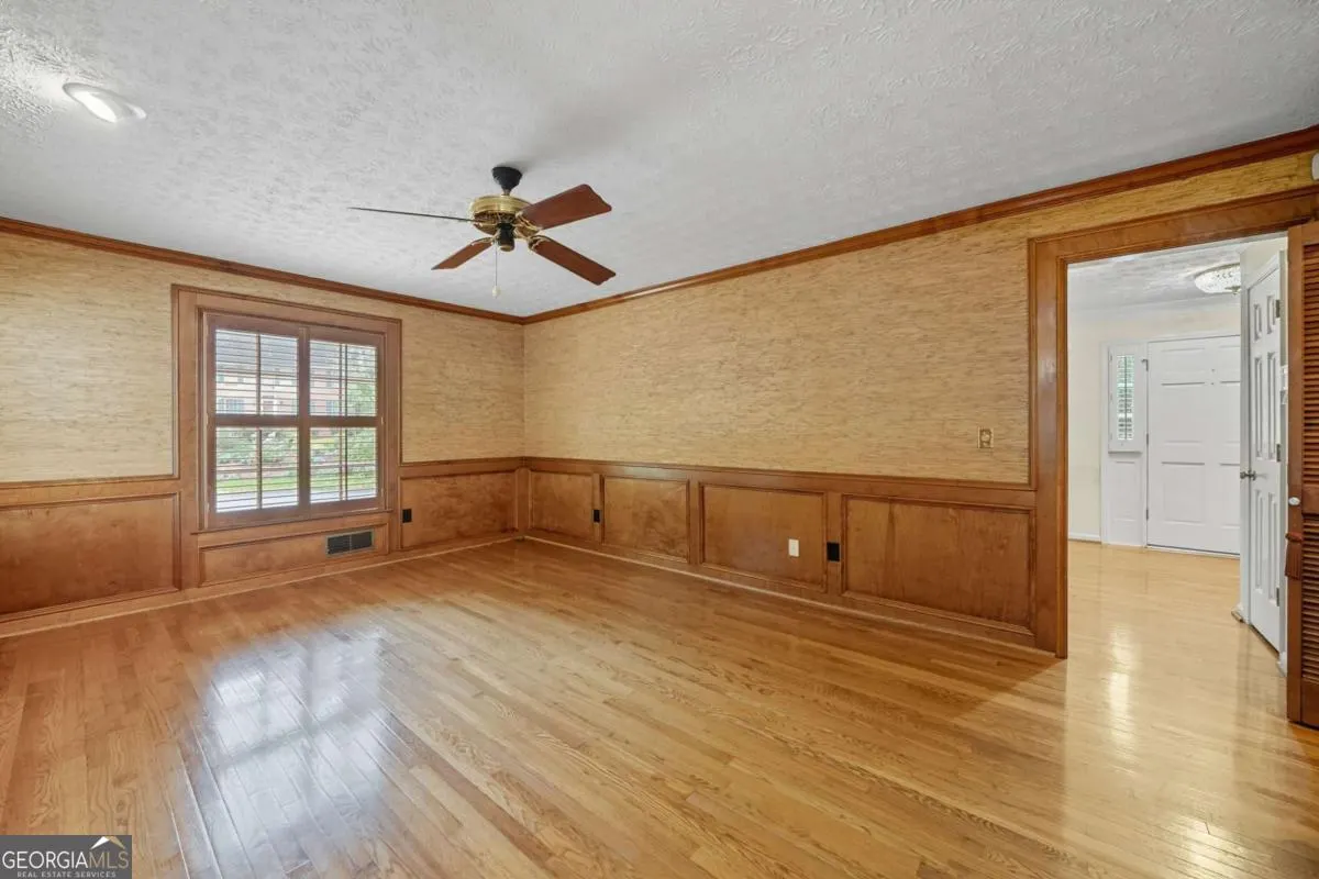1502 Wood Thrush Way