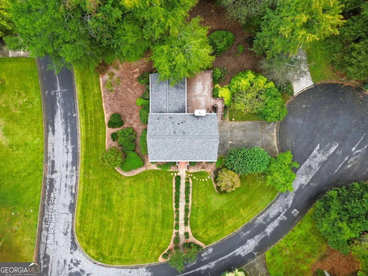 1502 Wood Thrush Way