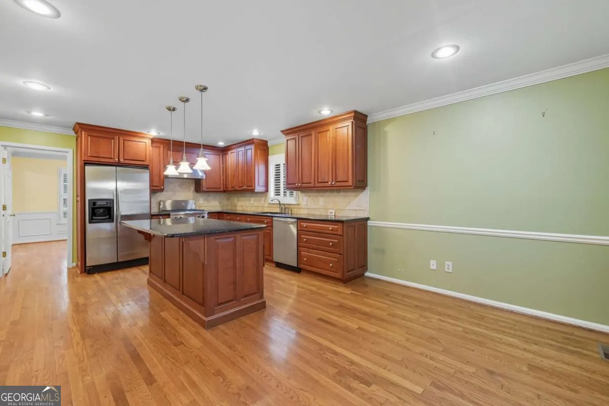 1502 Wood Thrush Way