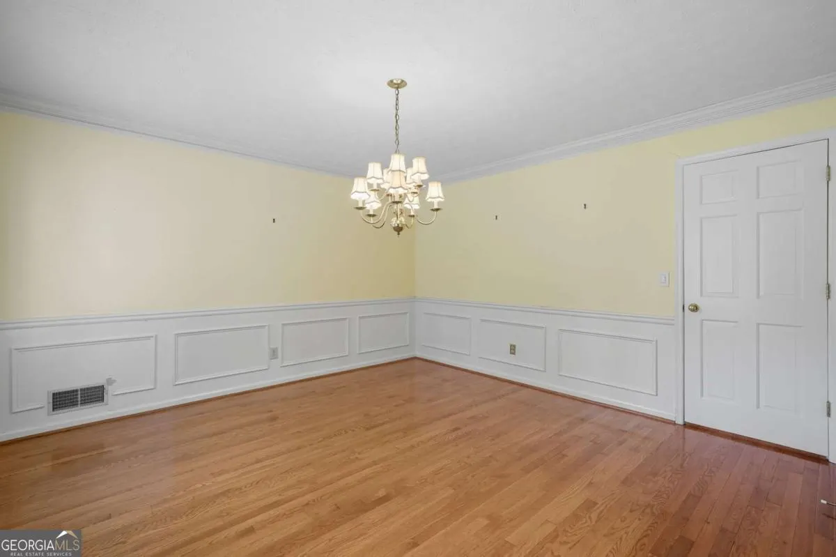 1502 Wood Thrush Way