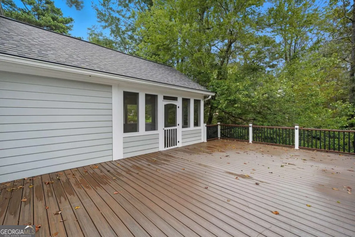 1502 Wood Thrush Way