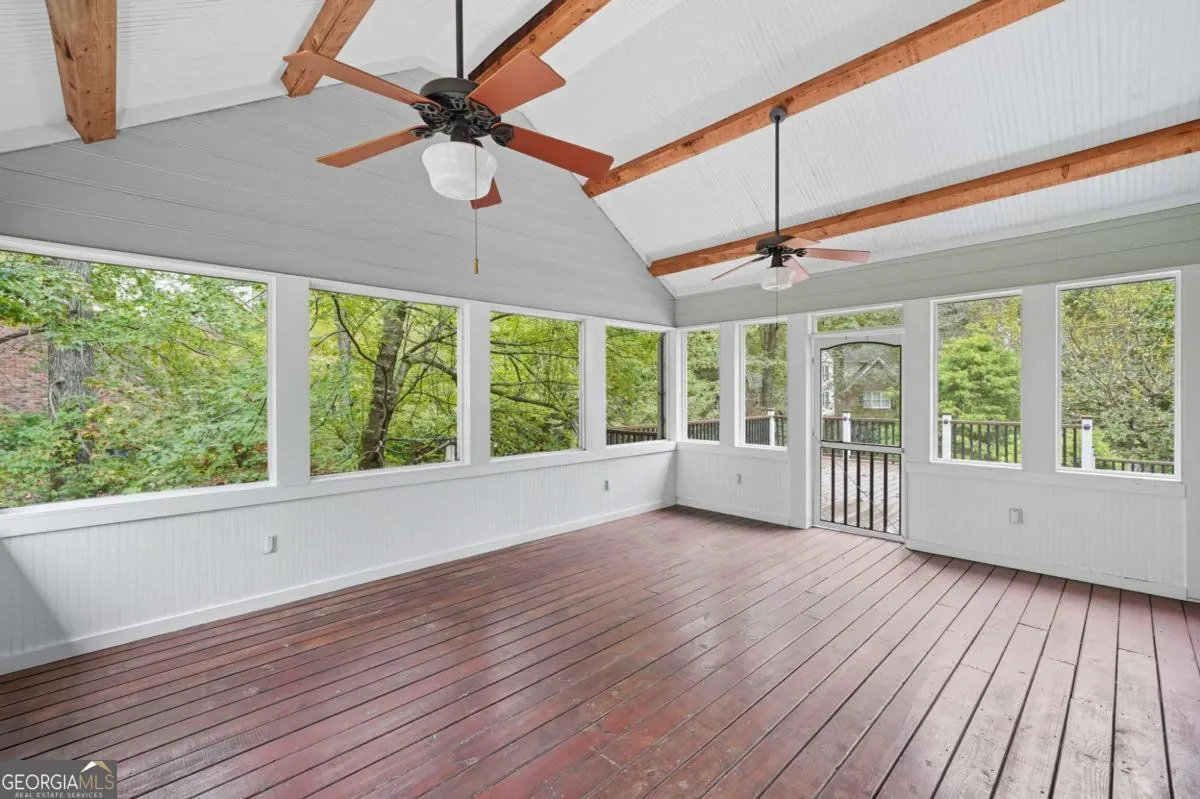 1502 Wood Thrush Way