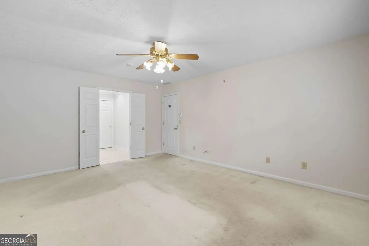 1502 Wood Thrush Way