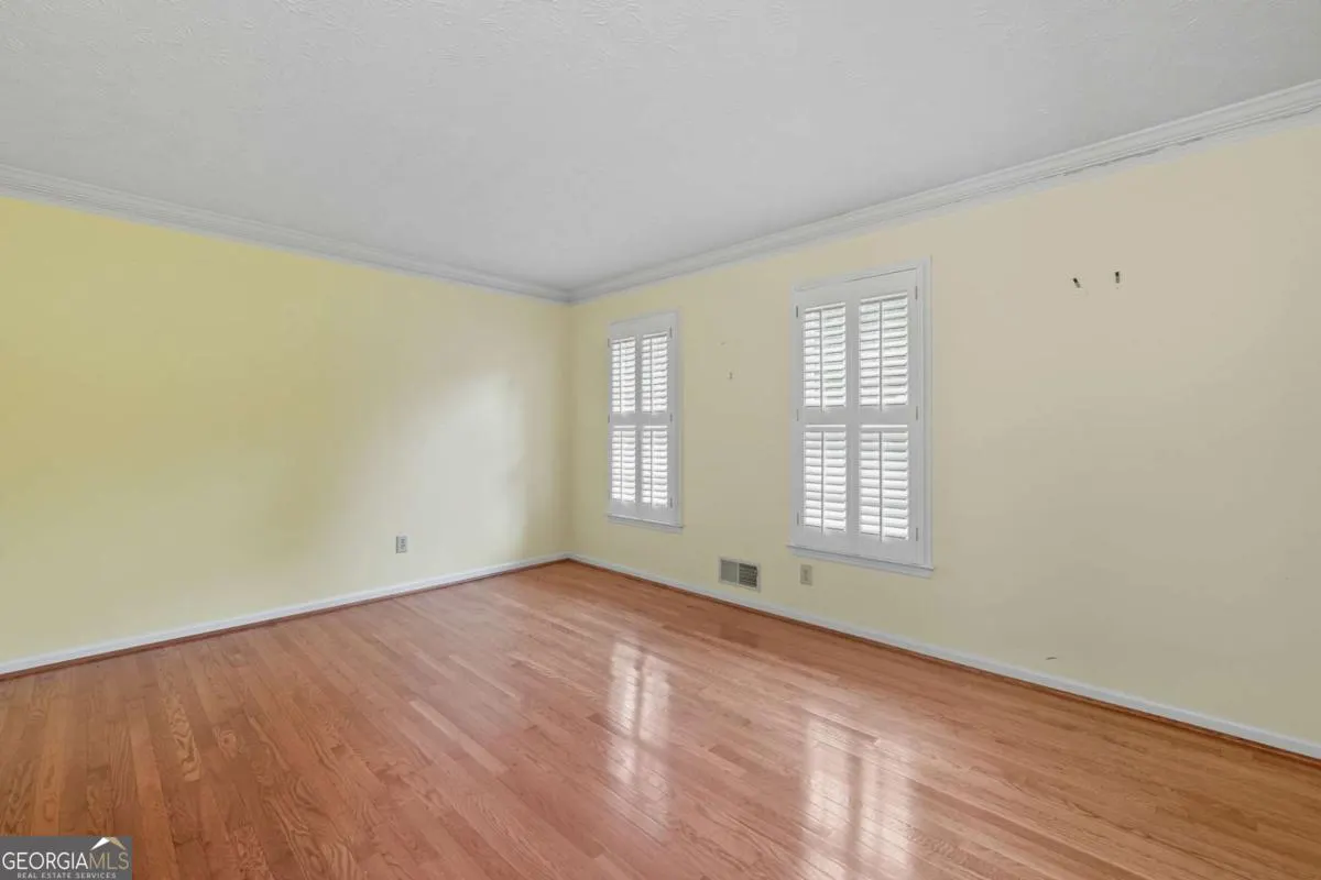 1502 Wood Thrush Way