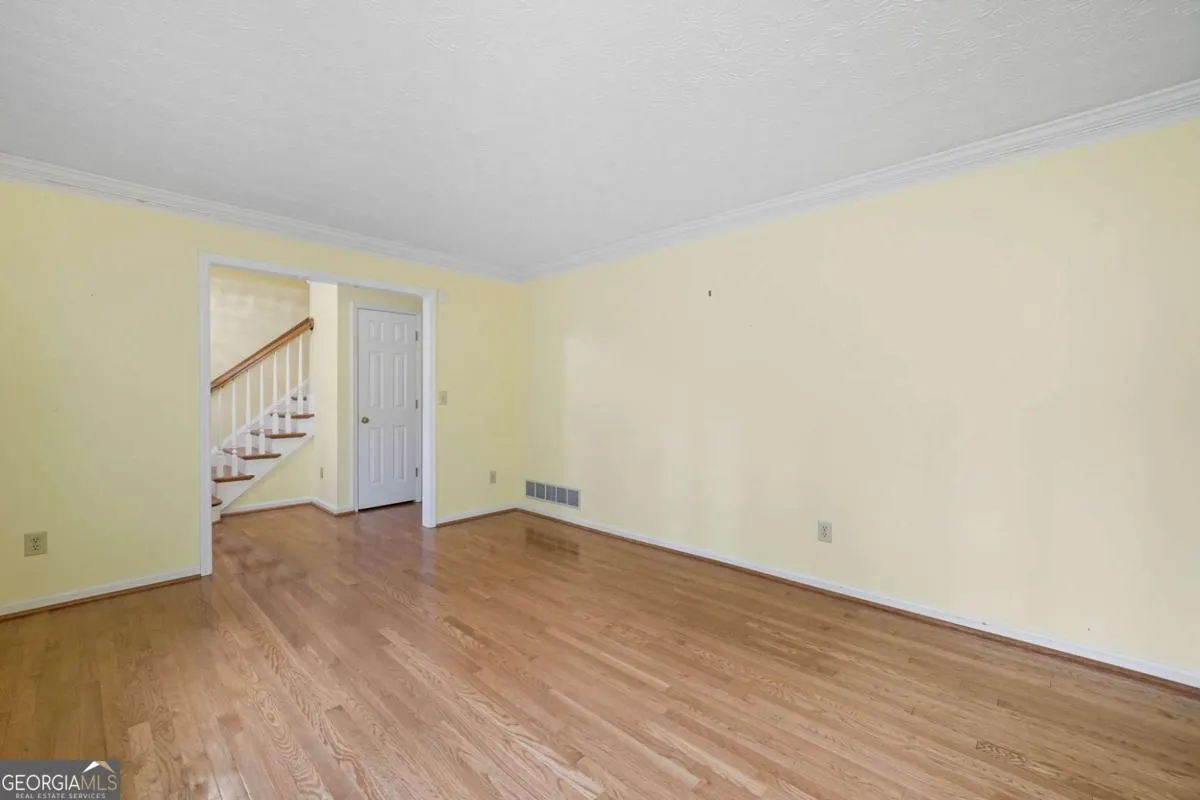 1502 Wood Thrush Way