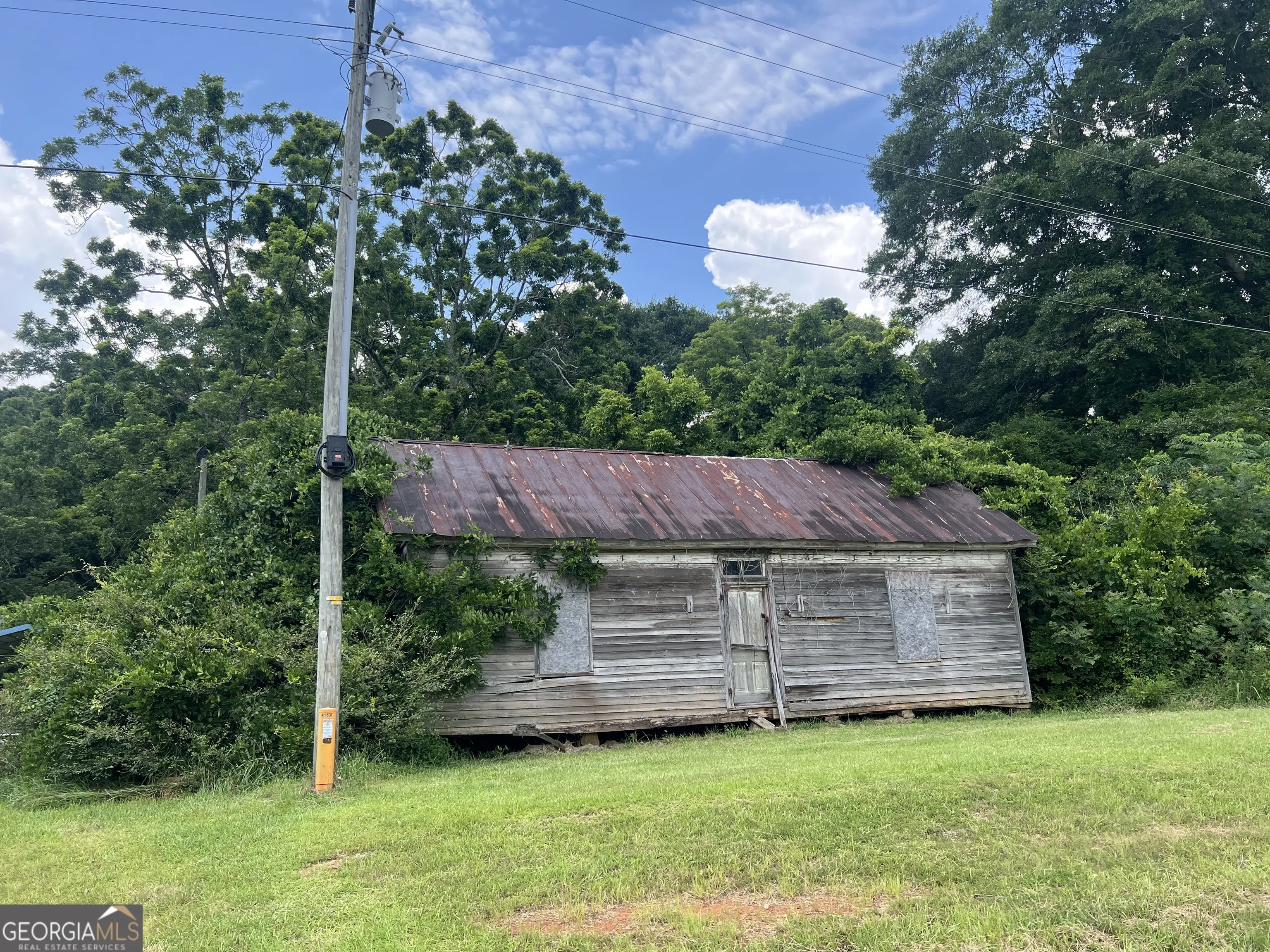 1595 Moreland Road