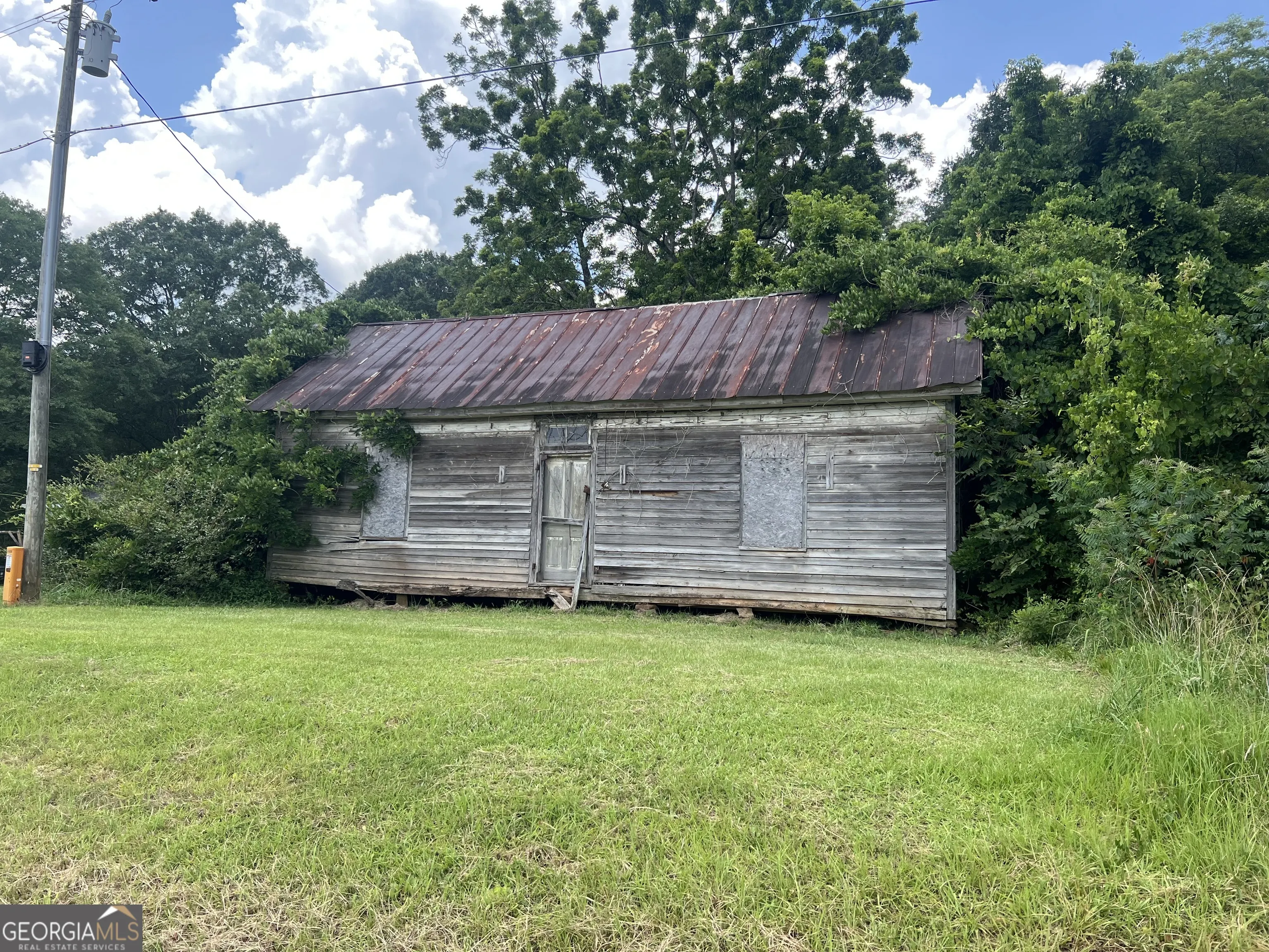 1595 Moreland Road