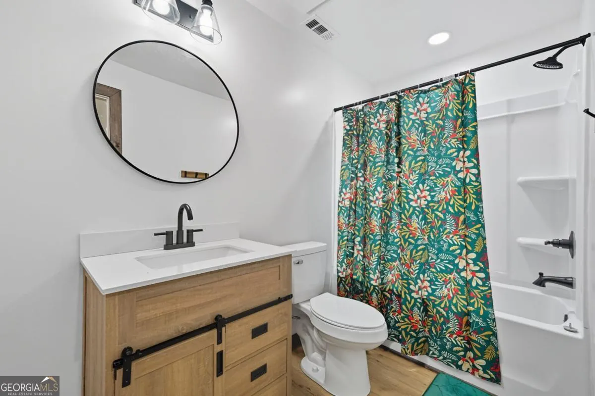 656 98 Forest Court, #656