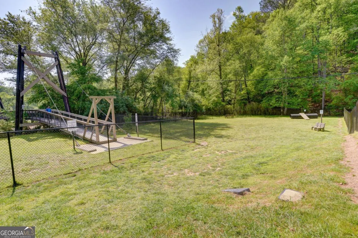 656 98 Forest Court, #656
