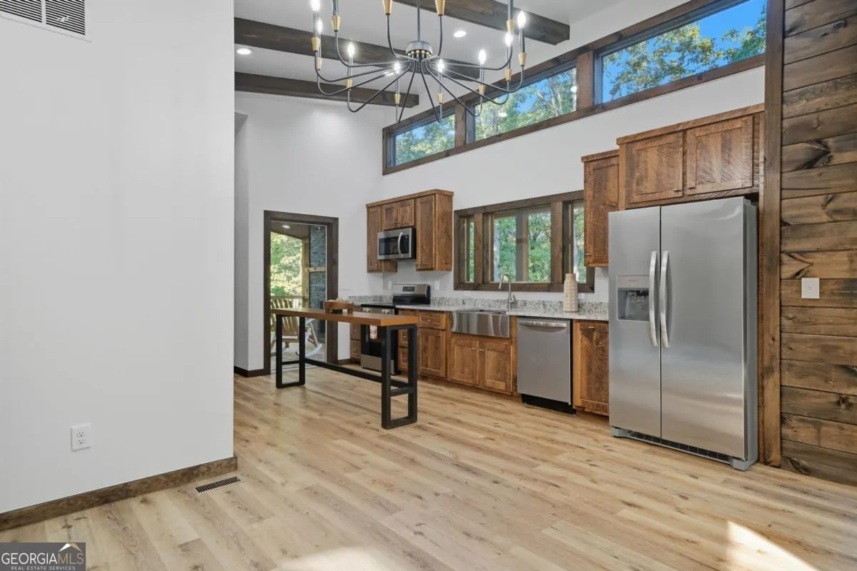 656 98 Forest Court, #656