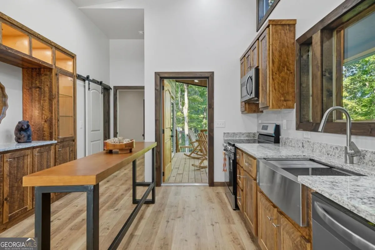 656 98 Forest Court, #656
