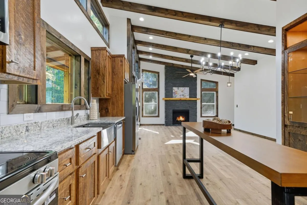656 98 Forest Court, #656